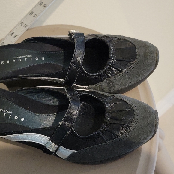 Kenneth Cole Reaction Shoes - Kenneth Cole Reaction Black/grey and silver Slides with strap Sz 8